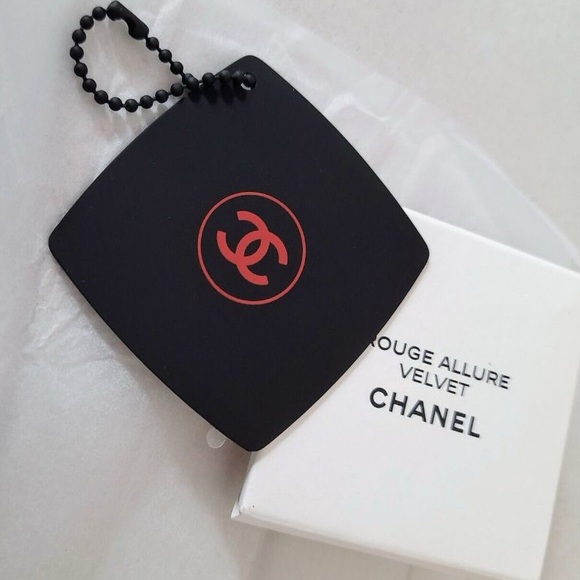 Authentic Chanel Mini Mirror - Picture 2 of 2